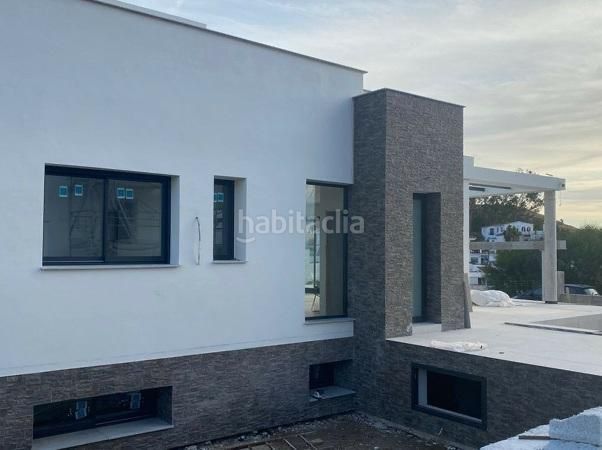 Foto d63e127e-58d9-4756-b16b-3d45cffefb9a. Casa a urbanización doña pilar a Mijas pueblo Mijas