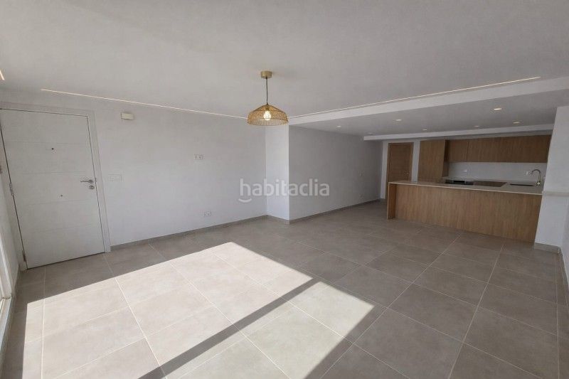 Foto ee17b110-f96b-40b1-81c7-54bfbac93223. Pis a Playa de los Boliches Fuengirola