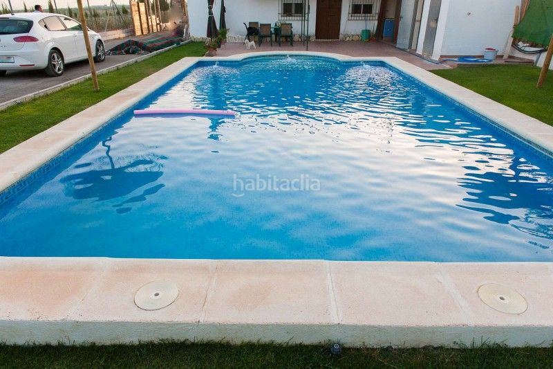 Foto 4fe76fc8-4081-474a-aea2-9258f053cdfd. Masia amb aparcament piscina a San Francisco Lucena