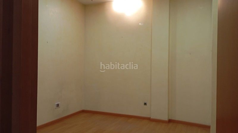 Foto e25cbbd4-5922-4e05-aede-de7654503ad4. Lloguer local comercial a Centro Lucena