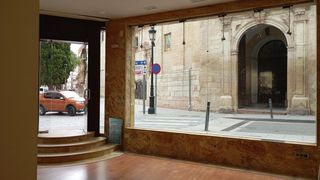 Miete Geschäftsraum in Centro. Local en alquiler en  lucena, córdoba