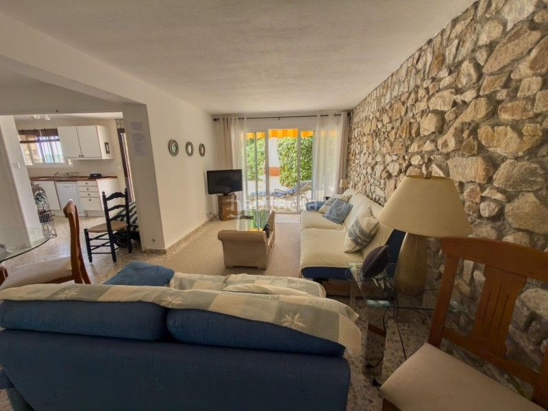 Foto f11b296f-34cd-4fd1-83ca-6cdfe8b0d14c. Casa amb aparcament piscina a Mijas pueblo Mijas