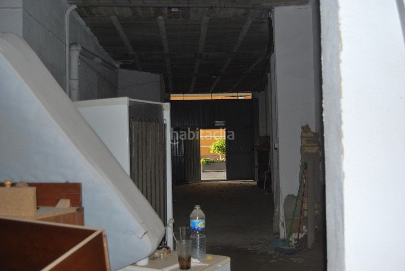 Foto 0c36da18-dce6-4733-a02d-eaf133398bb0. Local comercial a Centro Lucena