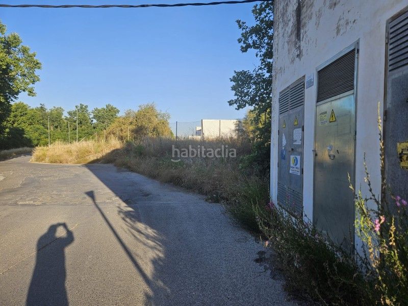Foto ca4979a7-de6f-40b2-ad6f-3f30bd19b716. Area edificabile industriale in calle cascajar in Lucena