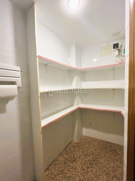 Foto 66ad90f2-e6c2-4fbd-b528-b318659a5420. Casa amb aparcament a Centro Lucena