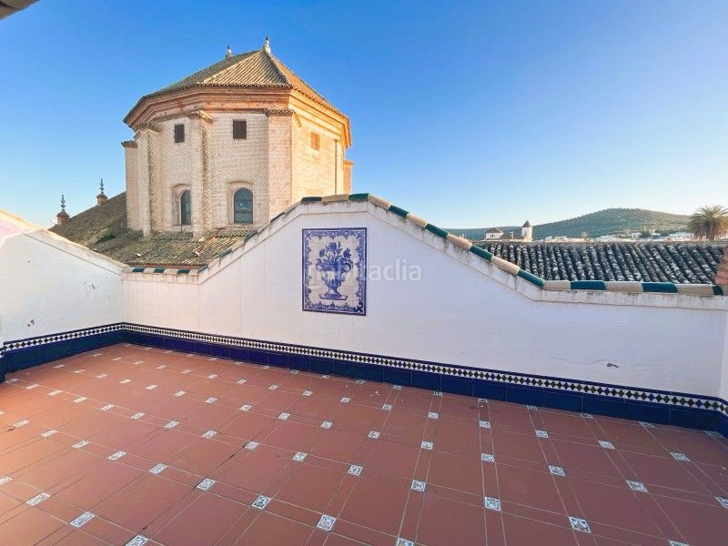 Foto d654860a-ee72-4ab5-97ed-cf5f55a4c870. Casa amb aparcament a Centro Lucena