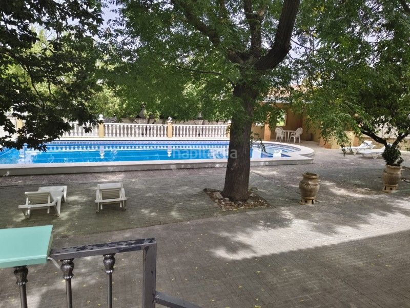 Foto 19ff6d41-8a77-4b13-9e0a-ba48d25e8e03. Masia amb piscina a Poleares Lucena
