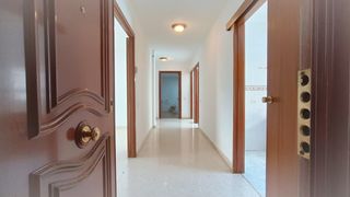 Piso en Huerta Nueva. Luminoso piso de tres dormitorios av. padre cura estepona