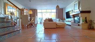 Reihenhaus en Zona Calvario. Casa adosada calvario estepona