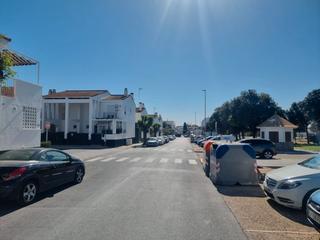 Casa adossada  Calle pablo neruda. Fantastico adosado junto centro de salud