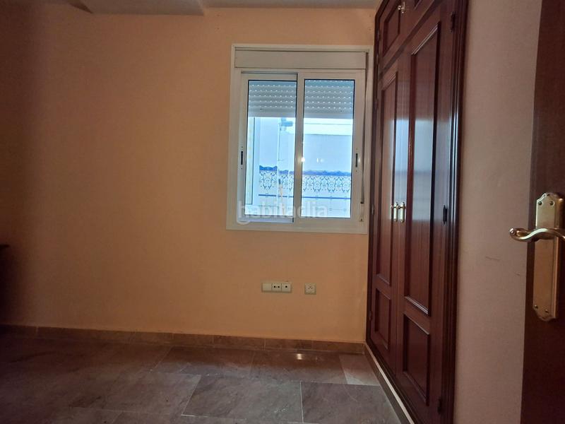 Foto c2172ae0-167c-474b-8717-4b6afc54f44d. Piso en calle alfonso xii 21 piso en pleno Centro en Huelva