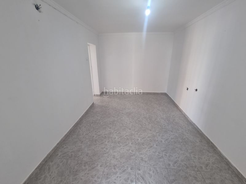 Foto df70fa7e-8773-4a1a-8566-6308dedcfef3. Pis a Isla Chica Huelva
