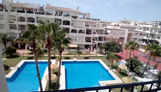 Pis en Paseo del golf 1. Espectacular piso en vereda golf