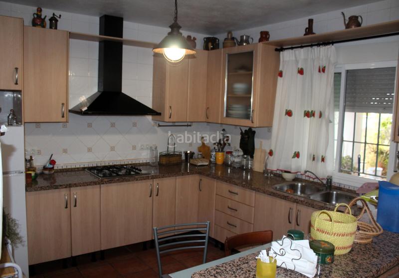 Foto b6dd4a05-7b03-4c3f-80c8-444c4f326c89. Masia amb xemeneia a Felix