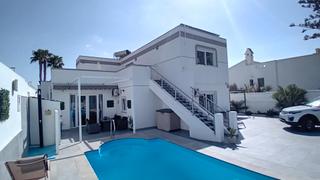 Chalet  Calle andarax 65. Impresionante chalet en la urbanización roquetas de mar