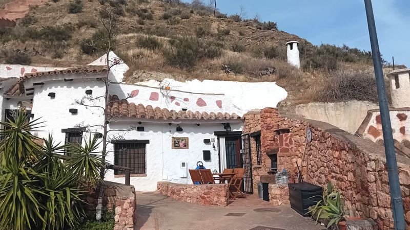 Foto 72b3e4bb-ad6c-4f1f-bad5-42734cf75bfe. Casa a calle celia viñas 13 a Terque