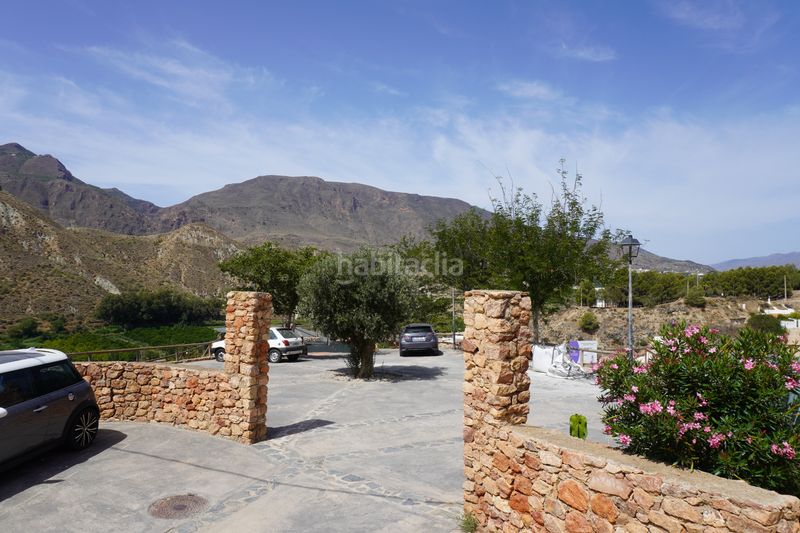 Foto cc8b7ae0-64b5-4dd0-83b7-ef2c83615b65. Casa amb xemeneia a Terque