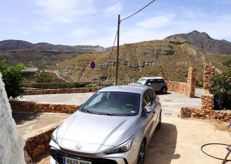 Foto d21543df-6a16-4ee8-b31a-a3373e6b254f. Casa amb xemeneia a Terque
