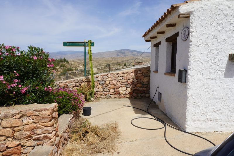 Foto fc44d554-c975-42a1-b90f-af26a6bdc1ac. Casa amb xemeneia a Terque