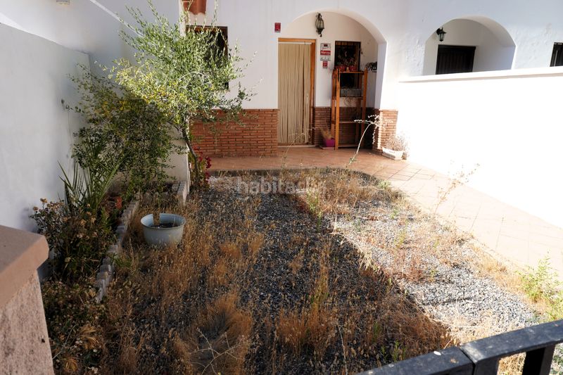Foto 1ddcb205-914f-4907-bf5f-a58f4318b4f7. Casa adossada amb aparcament a Enix