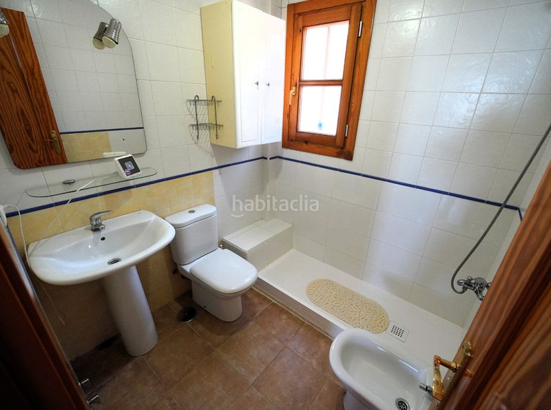Foto 5360312d-1a9d-4b88-a132-4a0f3a8ed526. Casa adossada amb aparcament a Enix