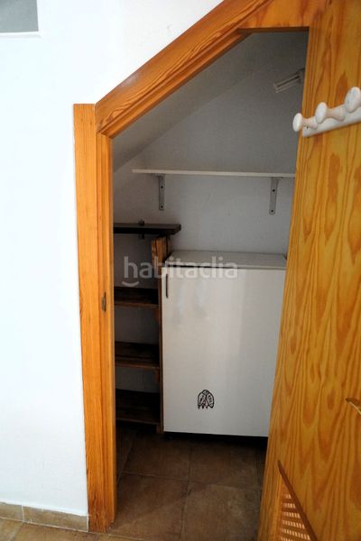Foto 6fd44d6f-c164-46e8-9dfd-414be1a5a57d. Casa adossada amb aparcament a Enix
