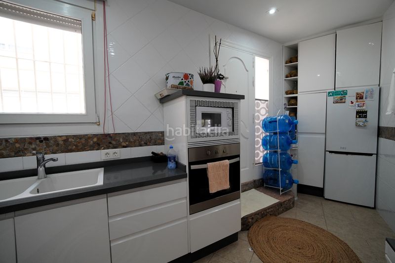 Foto 140ca9b1-e7ef-43fc-8bd7-9f4ac5bcc8a5. Casa adossada amb xemeneia aparcament piscina a El Sabinar-Urbanizaciones-Las Marinas-Playa Serena Roquetas de Mar