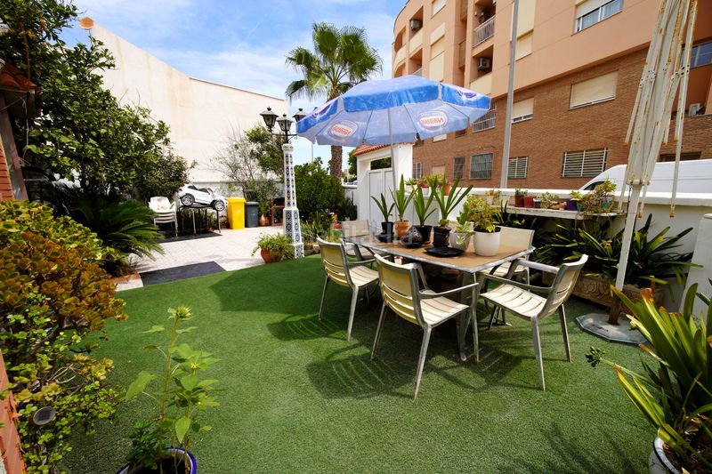 Foto 151eab73-0dc3-41ad-8973-1856975e8f82. Casa adossada amb xemeneia aparcament piscina a El Sabinar-Urbanizaciones-Las Marinas-Playa Serena Roquetas de Mar