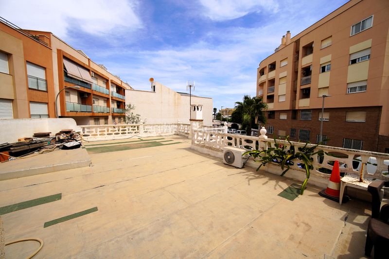 Foto 36dff1da-ed2a-4253-a11d-68e6bd141d50. Casa adossada amb xemeneia aparcament piscina a El Sabinar-Urbanizaciones-Las Marinas-Playa Serena Roquetas de Mar