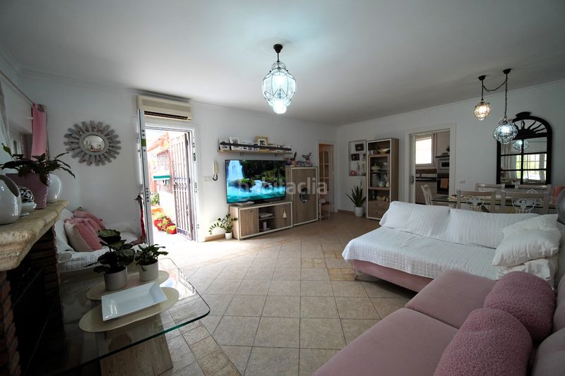 Foto d8a08f37-f69b-4f83-bd0e-0e13a00a801a. Casa adossada amb xemeneia aparcament piscina a El Sabinar-Urbanizaciones-Las Marinas-Playa Serena Roquetas de Mar
