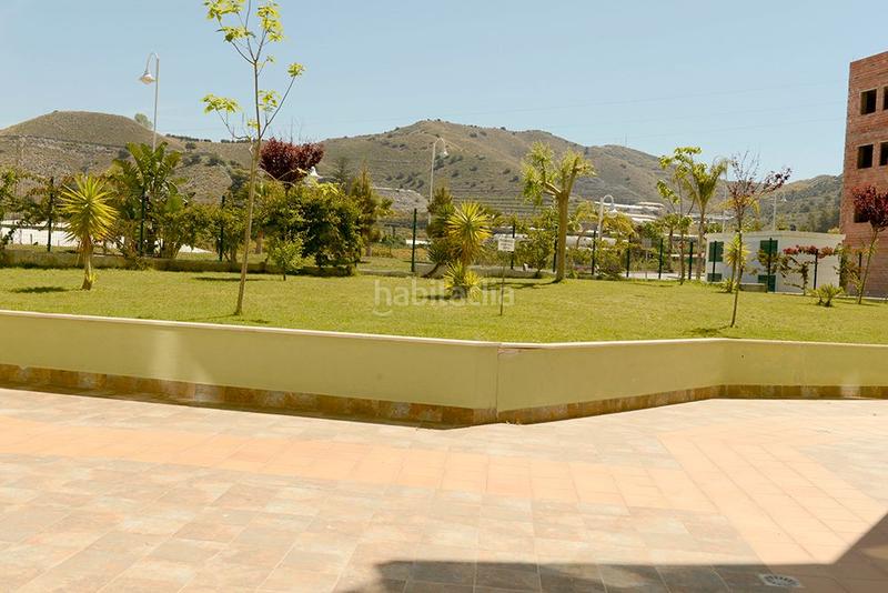 Foto 99ef16c6-f535-4a14-84e3-7ed3dd418038. Miete appartement in calle yuca 6 in Torrenueva Motril