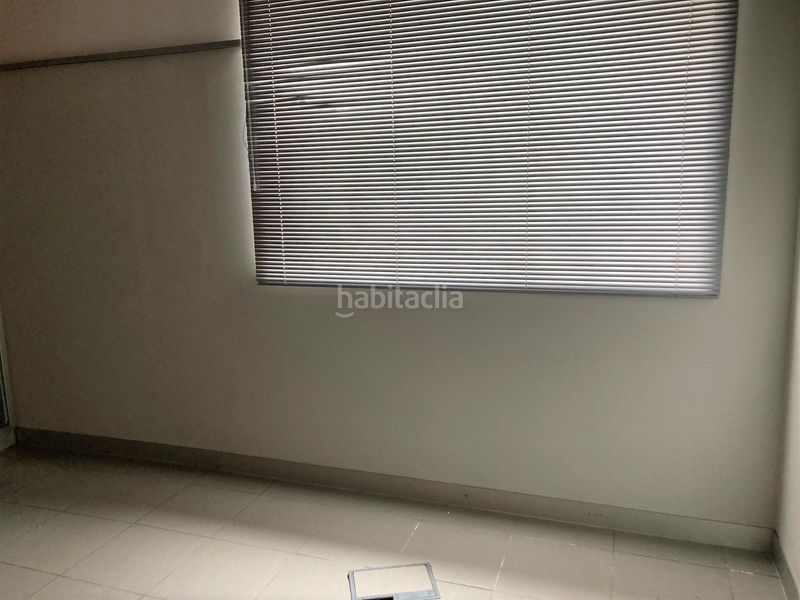 Foto 2c0a6c06-a514-4a2e-be6f-c8bd3d64f6f9. Location local commercial avec chauffage dans Barrios (Los)