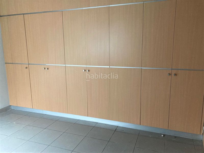 Foto 5fa12865-3da1-4fab-a845-9c7299a5adef. Location local commercial avec chauffage dans Barrios (Los)