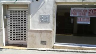 Lloguer Local Comercial a Calle maldonado 3. Diafano y en primera linea de negocio-en calle maldonado, nº.3