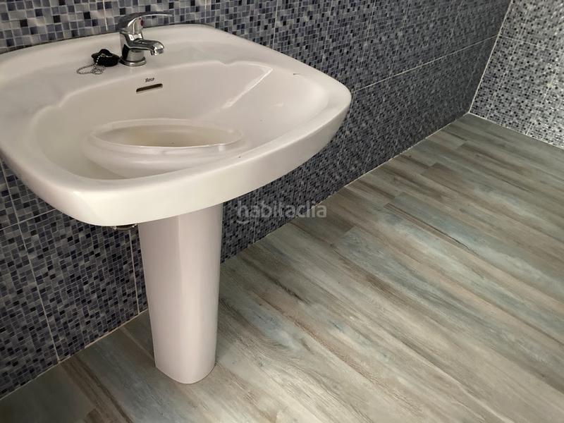 Foto 96a7087b-1eeb-4fd8-8ae9-3b486bc72635. Locale commerciale in calle maldonado 3 in Barrios (Los)