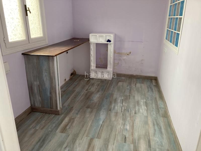 Foto b71b2782-a873-45a2-9acb-e3fd600e4b6c. Locale commerciale in calle maldonado 3 in Barrios (Los)