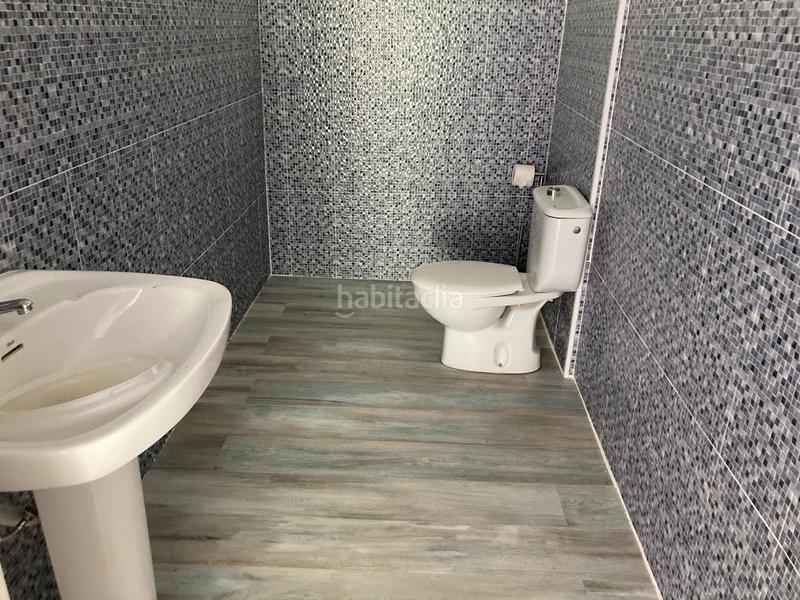 Foto e378cd3c-2aa9-4a0b-8d62-bbc0fb7c0220. Locale commerciale in calle maldonado 3 in Barrios (Los)