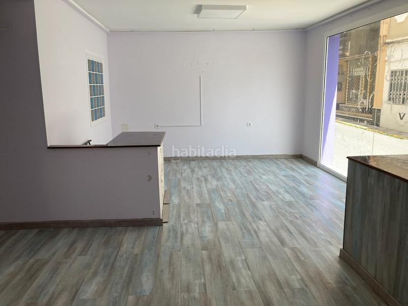 Foto e8d4f2e5-ab35-4fd6-925e-b5782bd84375. Locale commerciale in calle maldonado 3 in Barrios (Los)