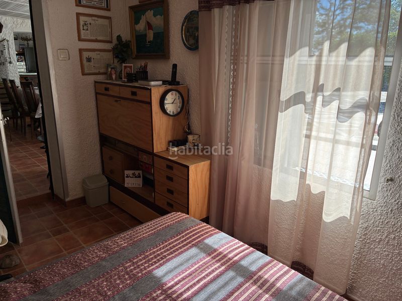 Foto 3a330ee2-0ad7-48b8-bb4b-f1d9e2dd1f0e. Casa amb xemeneia aparcament piscina a Barrios (Los)