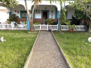 Chalet  Avenida diputación 26. Chalet en rinconcillo con parcela grande