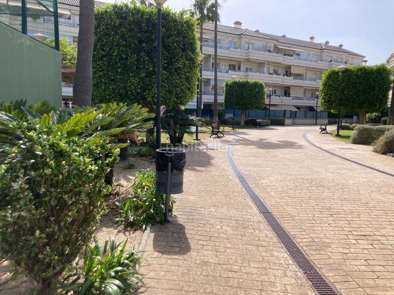 Foto f334aa24-c4d5-4ff1-89a6-440815bc34e0. Pis a calle austria 2 a Barrios (Los)