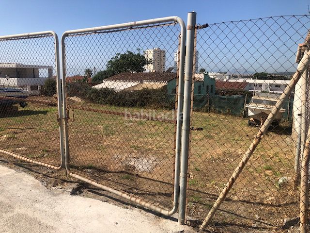 Foto 08993371-059c-4b99-b062-0618fc51b4f0. Residential plot in urbanización punta europa 43b in Sotogrande