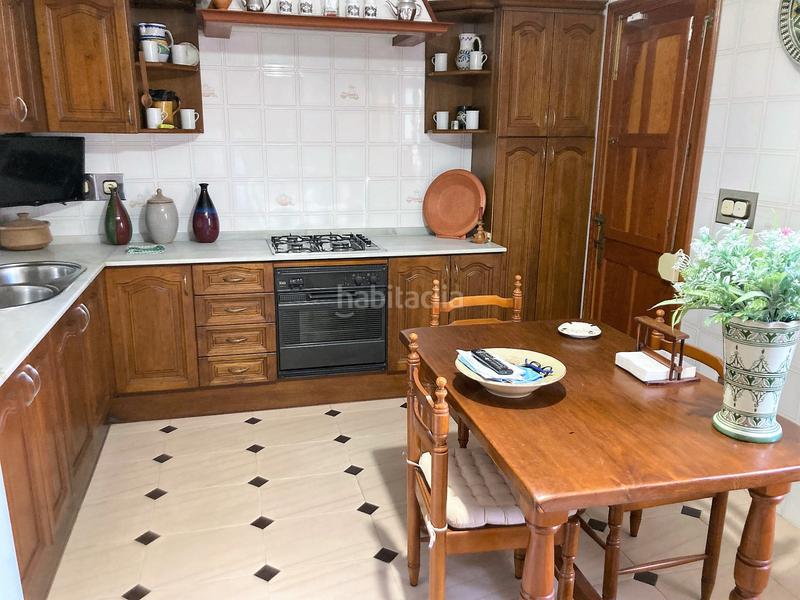 Foto de12505e-f4c8-4842-af5d-dad4ff0caeb8. Casa en santa rosa-planta baja y sotano en parcela grande en Barrios (Los)
