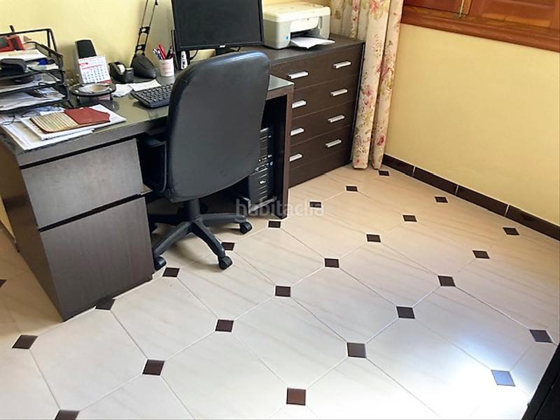 Foto f876ea93-6f83-40ff-87be-568a459fcdef. Casa en santa rosa-planta baja y sotano en parcela grande en Barrios (Los)