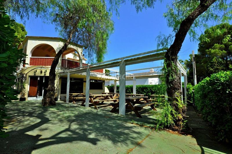 Foto b1f29d9a-f343-4b57-b398-b90b8339d22b. Chalet y restaurante se vende en Las Rotas / Les Rotes Dénia