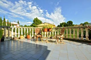 Chalet in Cocentaina. 1540m2 parcela,  piscina, garaje