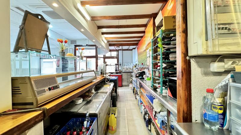 Foto 7dd364b9-13f9-4379-ad64-e0585860f309. Traspàs local comercial a carrer d'eivissa 18 a La Creu del Grau Valencia