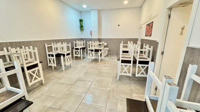 Foto d9e55e64-80e4-4edb-86ca-0d29a7a4d1d4. Traspàs local comercial a carrer d'eivissa 18 a La Creu del Grau Valencia