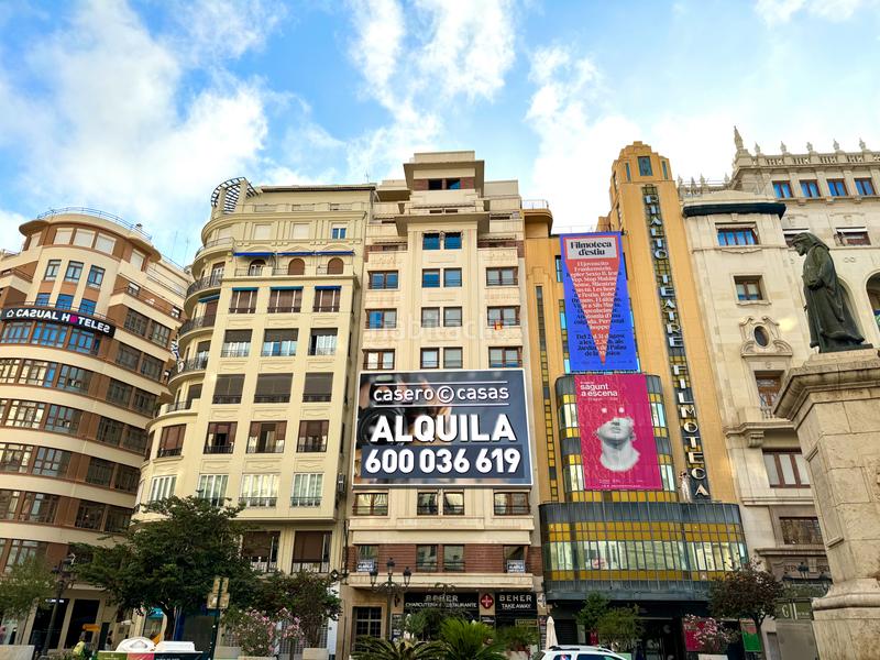 Foto 44f10a36-8629-407f-86b6-516fac5796ba. Rent flat in plaça de l'ajuntament 16 in Sant Francesc Valencia