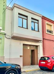 Casa a Calle valencia 31. Casa almacen y garaje en planta baja y piso a terminar en planta